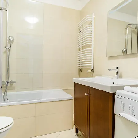 Apartment Slominskiego 7 P&o *