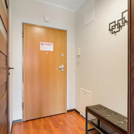 Slominskiego 7 P&o Apartmán *