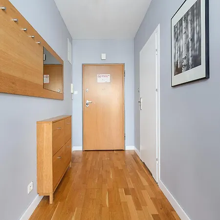 Slominskiego 7 P&o * Varšava