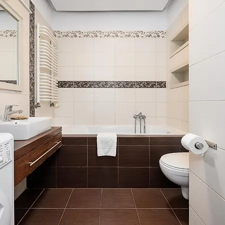 Slominskiego 7 P&o * Varšava